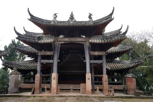 四川特别的寺庙,整个 木 结构大殿都用石头打造,免费却鲜有游客
